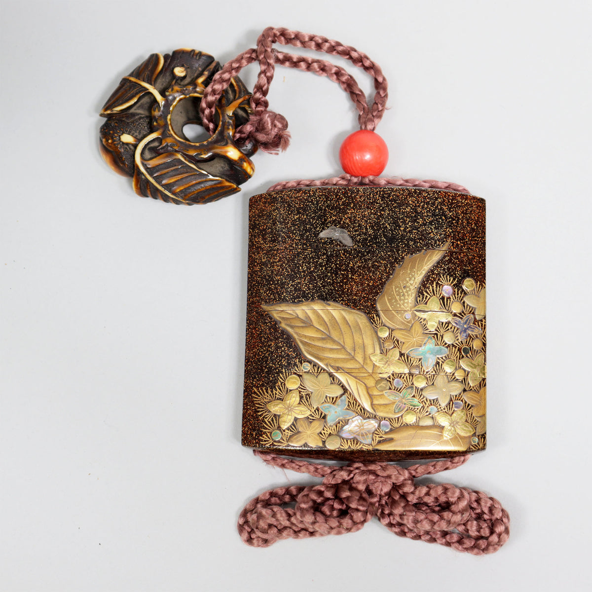 草花高蒔絵印籠【INRO (Medicine case), Flower design in Taka