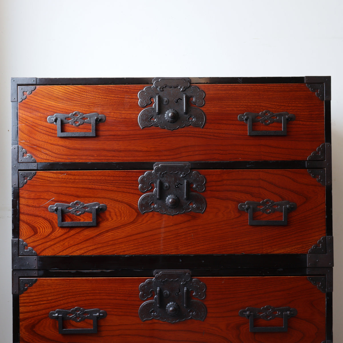 箪笥　7月10日まで 時代箪笥／庄内衣裳箪笥 [j1190] Shonai clothing chest