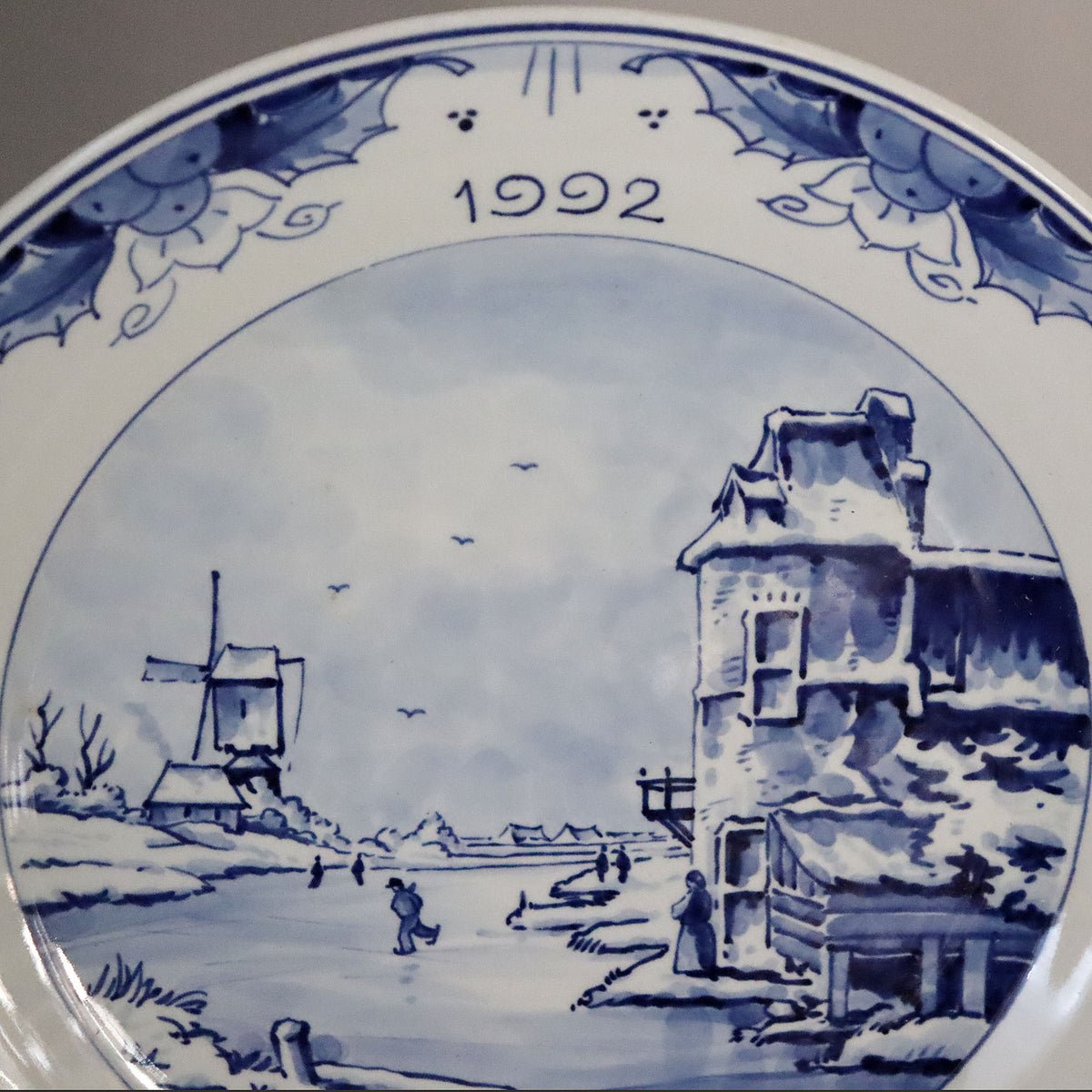証明書付き　ロイヤルデルフト　DELFT 絵皿　壁掛けプレート ロイヤルデルフト イヤープレート(25.4cm) 1973年【royal delft