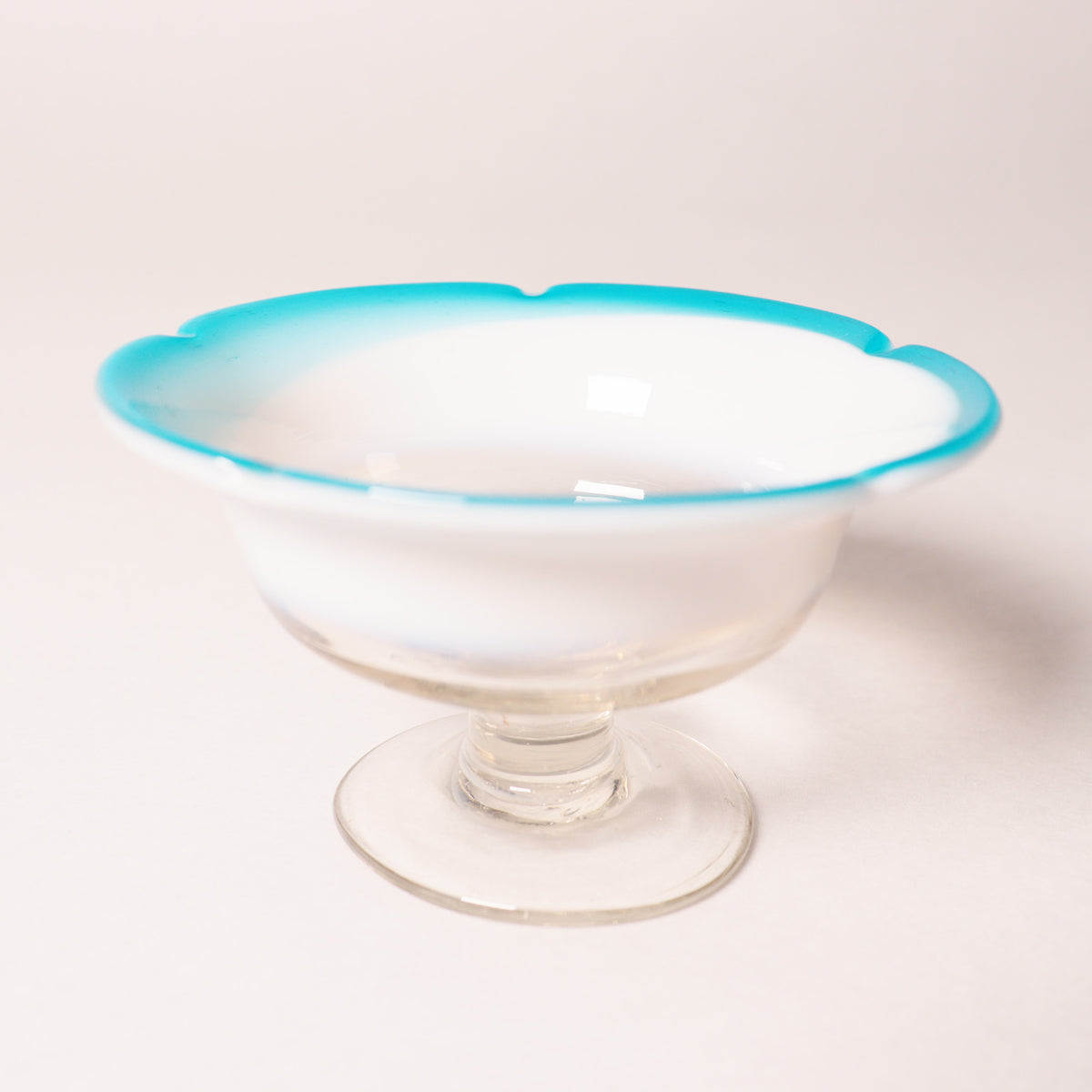青縁輪花ぼかし氷コップ [IZ335-3] – 青梵ギャラリー