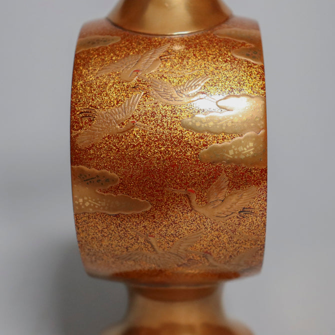 花鳥金蒔絵対花瓶【Gold lacquered vases with Birds and Flowers design】[k0576]