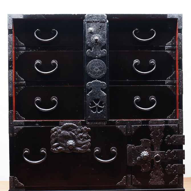 時代箪笥／黒塗庄内閂付小箪笥　スタンド付き【Small chest with metal stand】 [j1205]　Japanese Antique Furniture