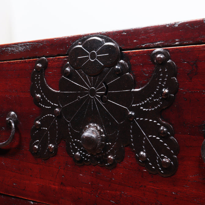 米沢菊紋小箪笥【Yonezawa small clothing chest】[j1111]