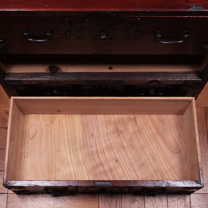 米沢菊紋小箪笥【Yonezawa small clothing chest】[j1111]