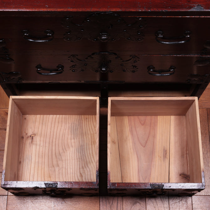 米沢菊紋小箪笥【Yonezawa small clothing chest】[j1111]