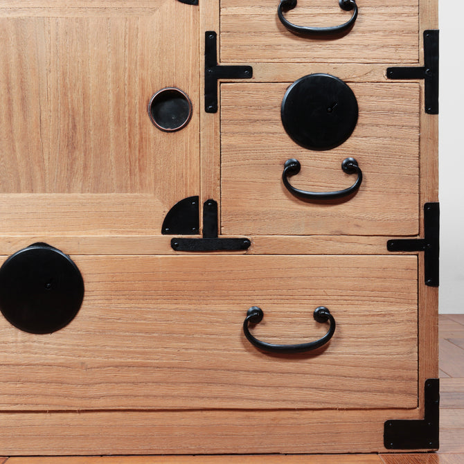時代箪笥／桐小箪笥　スタンド付き【KIRI small chest with metal stand】[j1113]Japanese Antique Furniture