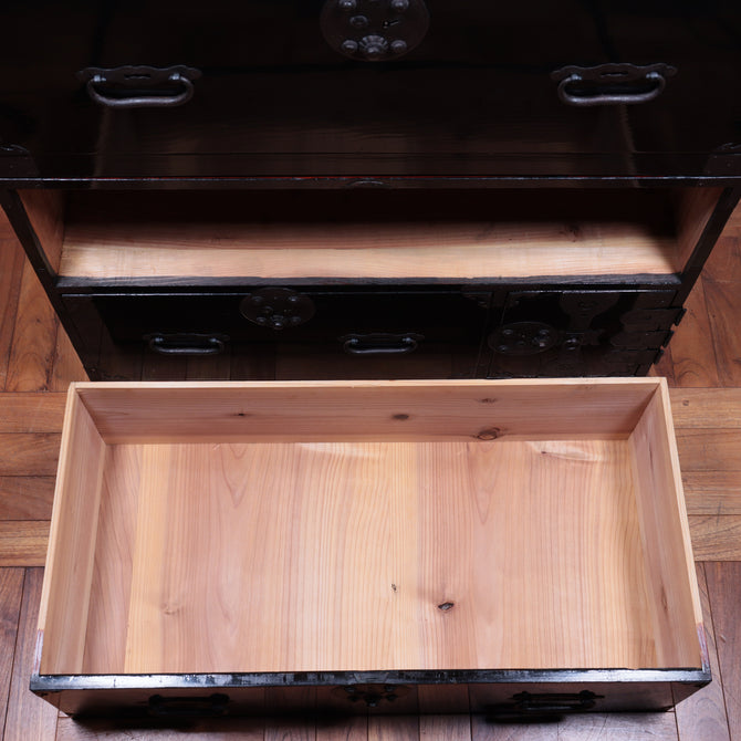 黒塗庄内丸金具衣裳箪笥【SHONAI clothing chest】[j1114]