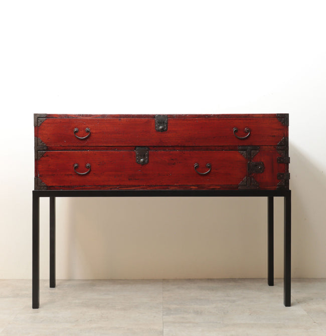 時代箪笥／刀箪笥（嘉永六年墨書き）　スタンド付き【Edo era KATANA chest with metal stand】 [j1206]　Japanese Antique Furniture