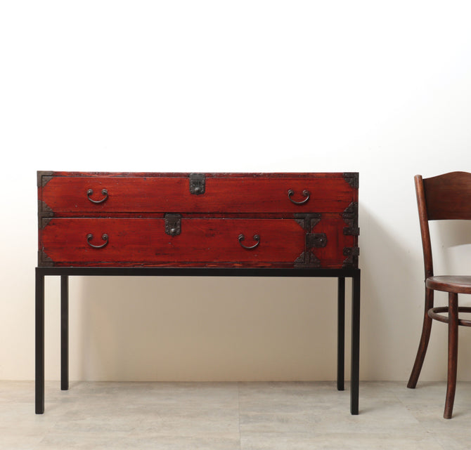 時代箪笥／刀箪笥（嘉永六年墨書き）　スタンド付き【Edo era KATANA chest with metal stand】 [j1206]　Japanese Antique Furniture