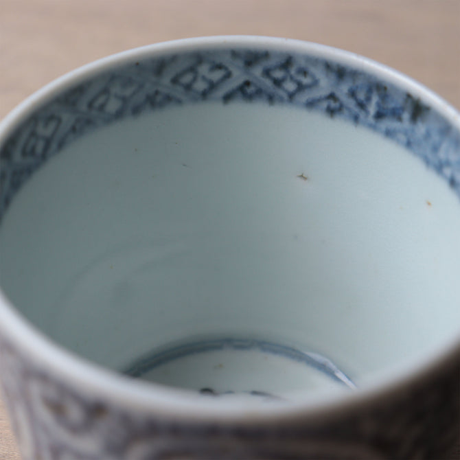 古伊万里蛸唐草紋様蕎麦猪口　1客【OLD IMARI SOBA CHOKO -soba noodle cup 1pc】[p0350]