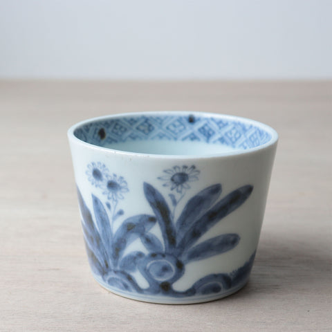古伊万里草花紋様蕎麦猪口　1客【OLD IMARI SOBA CHOKO -soba noodle cup 1pc】[p0353]