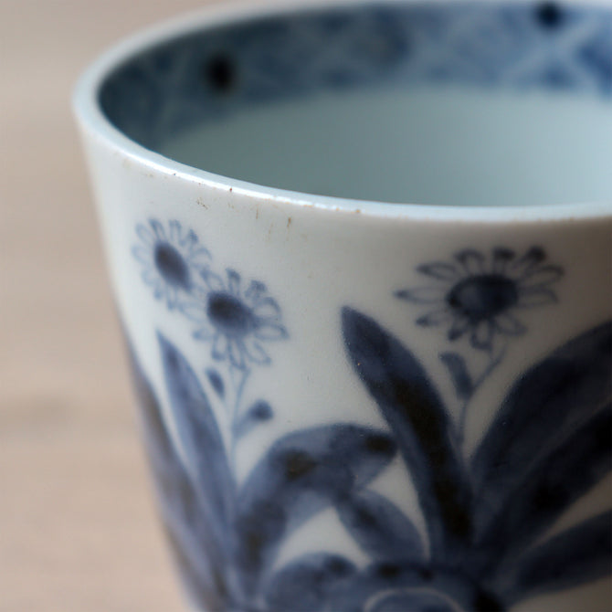 古伊万里草花紋様蕎麦猪口　1客【OLD IMARI SOBA CHOKO -soba noodle cup 1pc】[p0353]