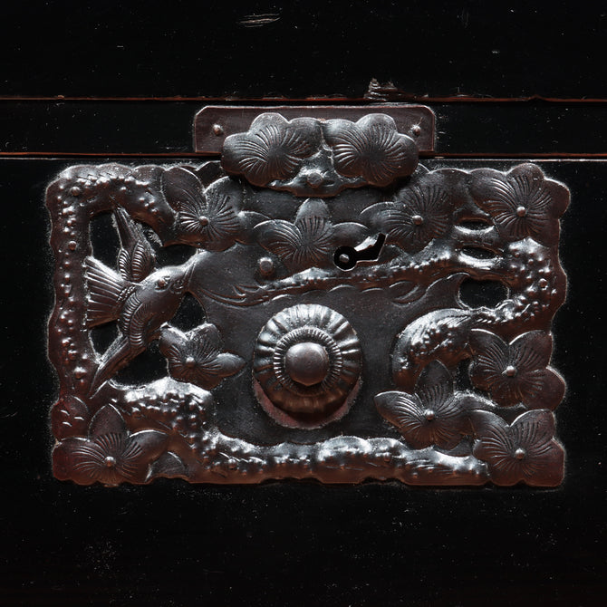 黒塗庄内衣裳箪笥 スタンド付き【Shonai clothing chest with metal stand】[j1117]