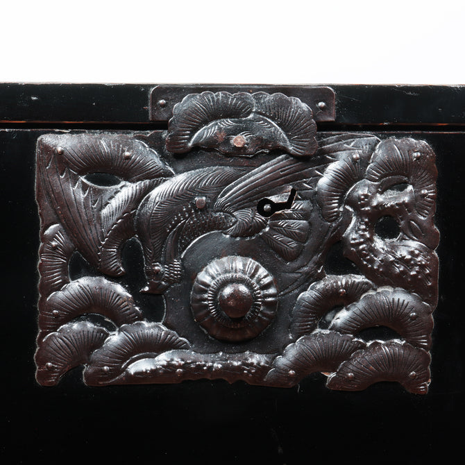 黒塗庄内衣裳箪笥 スタンド付き【Shonai clothing chest with metal stand】[j1117]