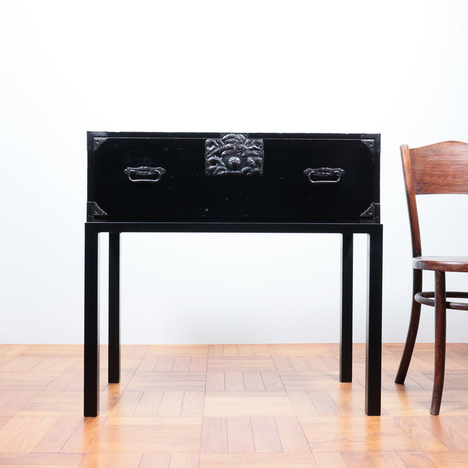 黒塗庄内衣裳箪笥 スタンド付き【Shonai clothing chest with metal stand】[j1118]