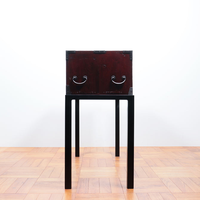 黒塗庄内衣裳箪笥 スタンド付き【Shonai clothing chest with metal stand】[j1118]