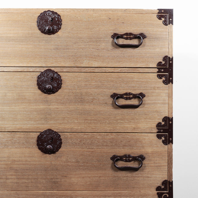 時代箪笥／庄内桐重ね衣裳箪笥【 SHONAI KIRI clothing chest 】 [j1212]　Japanese Antique Furniture