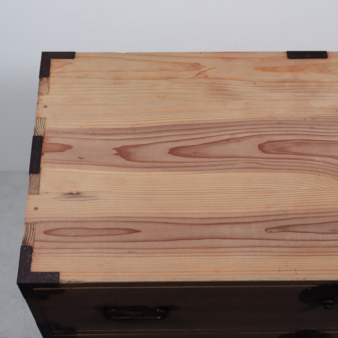 時代箪笥／庄内桐重ね衣裳箪笥【 SHONAI KIRI clothing chest 】 [j1212]　Japanese Antique Furniture