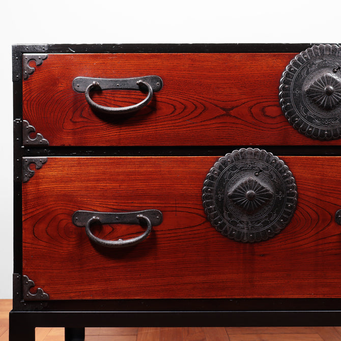 時代箪笥／相馬衣裳箪笥 スタンド付き [j1126] 【Japanese Antique Furniture Soma clothing chest with metal stand】