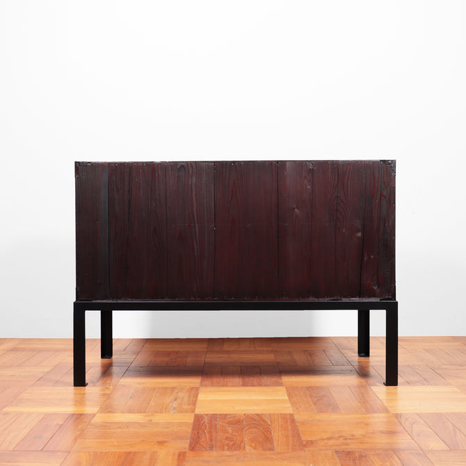 時代箪笥／米沢衣裳箪笥　スタンド付き【Yonezawa clothing chest with metal stand 】 [j1127]　Japanese Antique Furniture