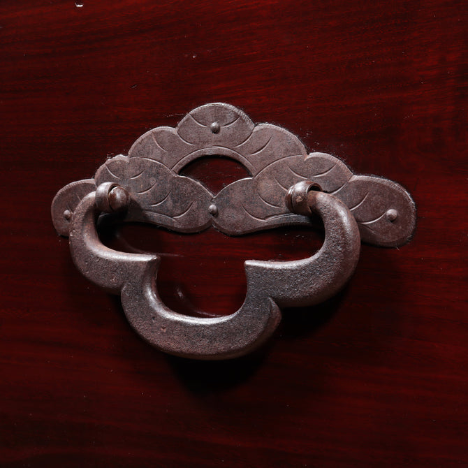 時代箪笥／米沢衣裳箪笥　スタンド付き【Yonezawa clothing chest with metal stand 】 [j1127]　Japanese Antique Furniture