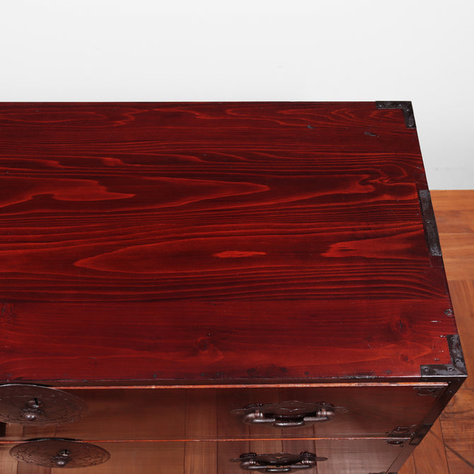 ◆時代箪笥／米沢衣裳箪笥　スタンド付き【Yonezawa clothing chest with metal stand 】 [j1128]　Japanese Antique Furniture