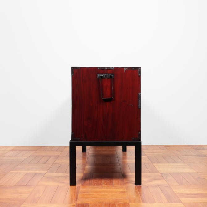◆時代箪笥／米沢衣裳箪笥　スタンド付き【Yonezawa clothing chest with metal stand 】 [j1128]　Japanese Antique Furniture