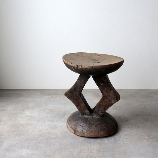 アフリカンスツール ジンバブエ　トンガ族の椅子　【African Stool】[f0308]