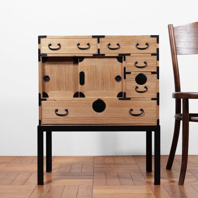 時代箪笥／桐小箪笥　スタンド付き【KIRI small chest with metal stand】[j1113]Japanese Antique Furniture