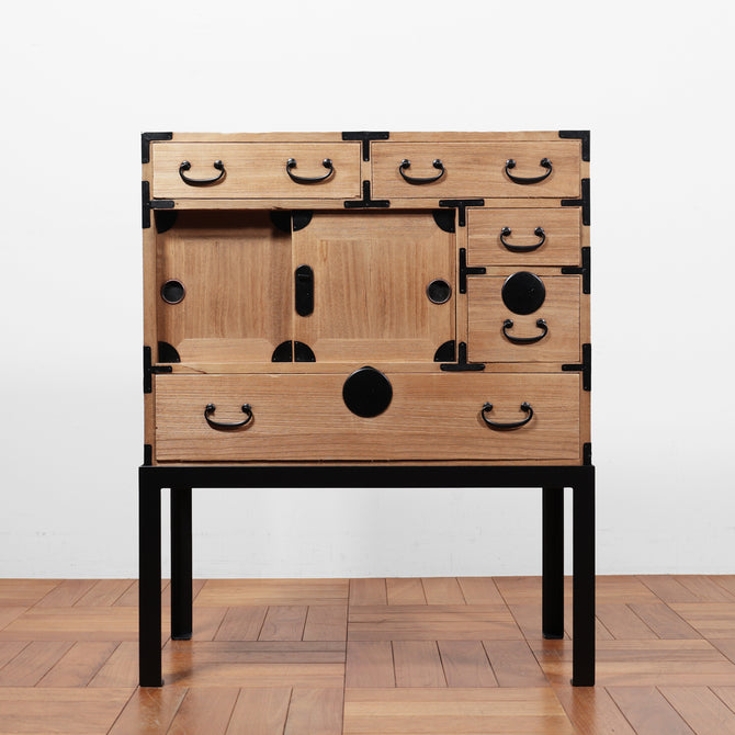 時代箪笥／桐小箪笥　スタンド付き【KIRI small chest with metal stand】[j1113]Japanese Antique Furniture