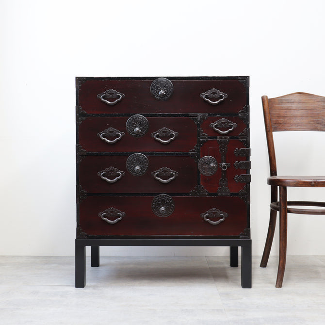 米沢桜紋金具小箪笥　スタンド付き【Yonezawa smallchest with metal stand】 [j1213]　Japanese Antique Furniture