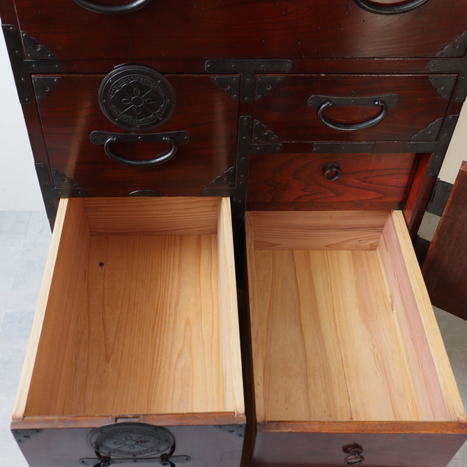 時代箪笥／すきま箪笥　Japanese antique furniture【Remodeled clothing chest】[j1176]