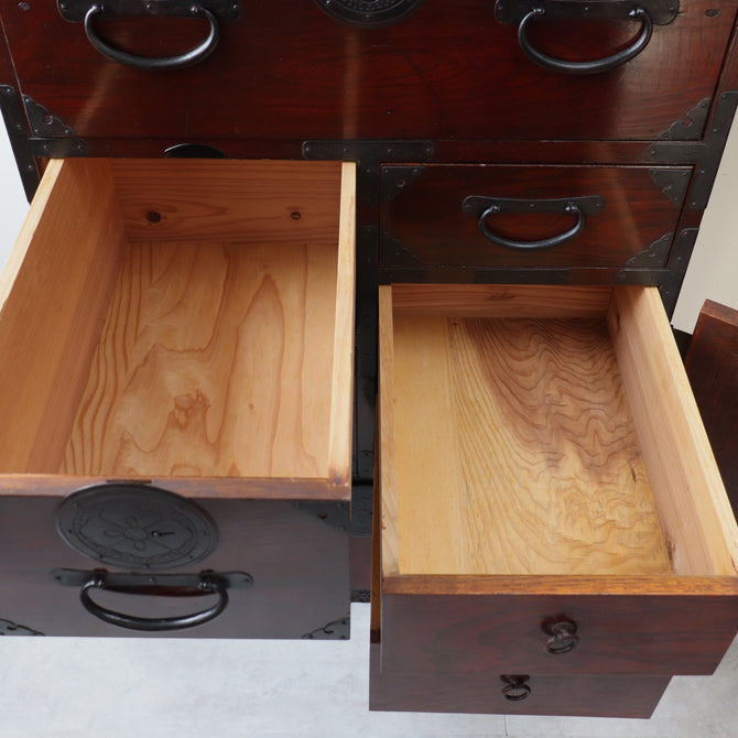 時代箪笥／すきま箪笥　Japanese antique furniture【Remodeled clothing chest】[j1176]