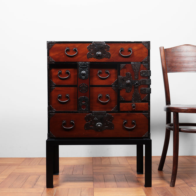 時代箪笥／閂付小箪笥　スタンド付き【Small chest with metal stand】 [j1139]　Japanese Antique Furniture