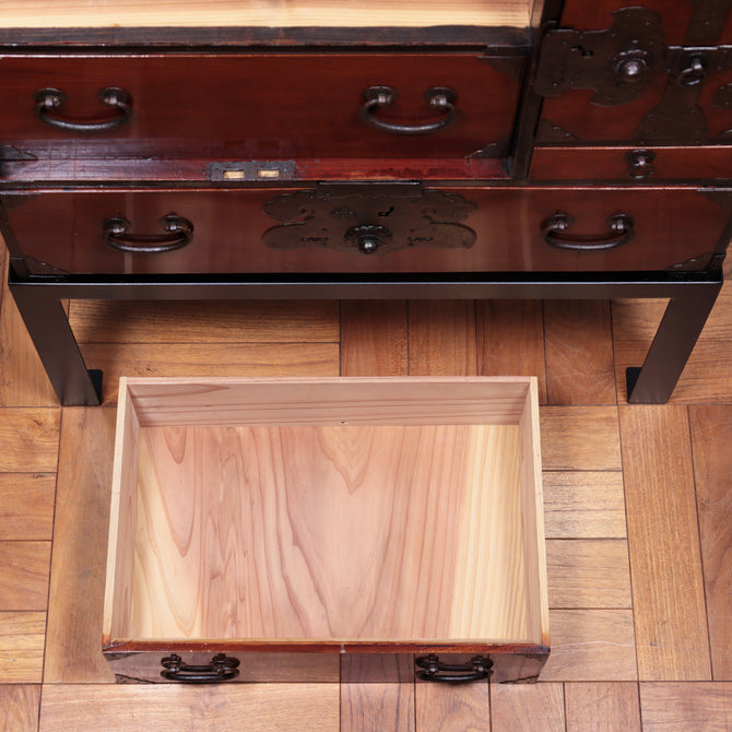 時代箪笥／閂付小箪笥　スタンド付き【Small chest with metal stand】 [j1139]　Japanese Antique Furniture
