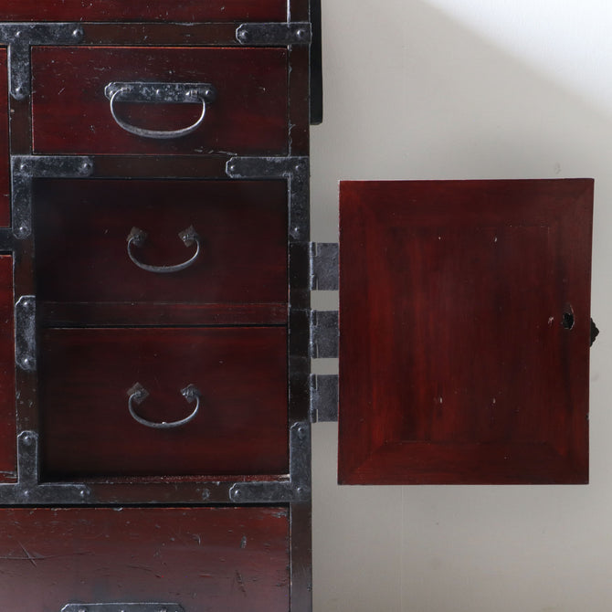 時代箪笥／一本物衣裳箪笥【 clothing chest 】 [j1208]　Japanese Antique Furniture