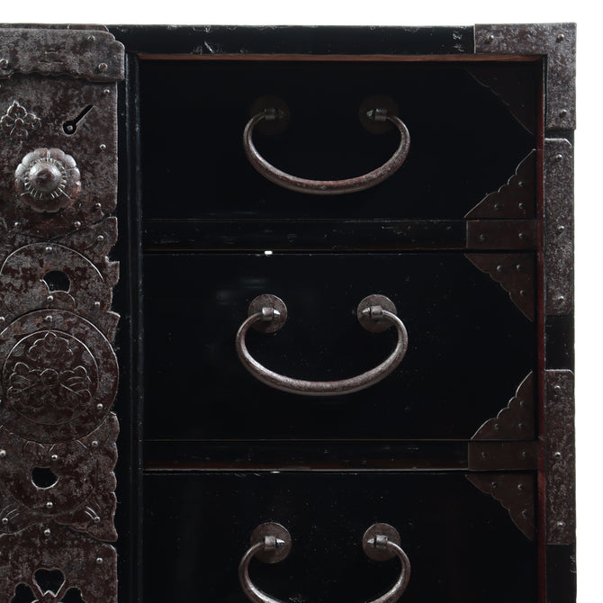 時代箪笥／黒塗庄内閂付小箪笥　スタンド付き【Small chest with metal stand】 [j1221]　Japanese Antique Furniture