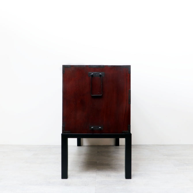 時代箪笥／米沢桜丸衣裳箪笥　スタンド付き【Yonezawa clothing chest with metal stand 】 [j1210]　Japanese Antique Furniture