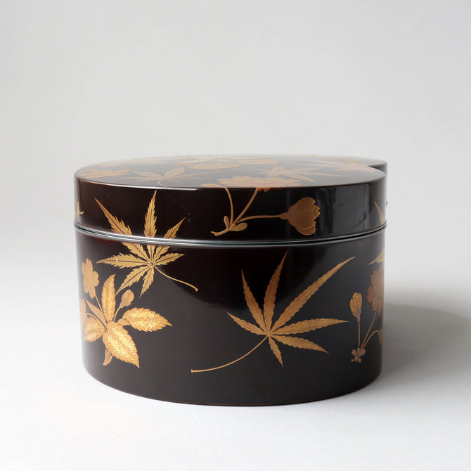 州浜形桜花紅葉図蒔絵箱[k0569]【Lacuerd small box design of cherry blossoms and maple leaves 】