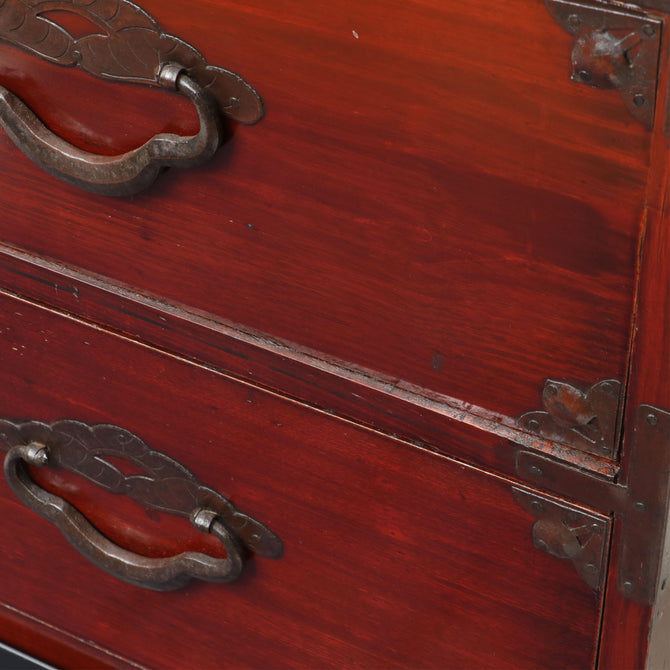 時代箪笥／米沢桜丸衣裳箪笥　スタンド付き【Yonezawa clothing chest with metal stand 】 [j1211]　Japanese Antique Furniture