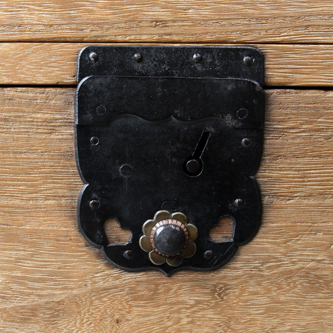 時代箪笥／桐小箪笥 スタンド付き  [j1186]【 Paulownia small chest  with metal stand 】