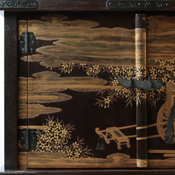 蒔絵飾り棚【Lacquered display cabnet】 [f0317]