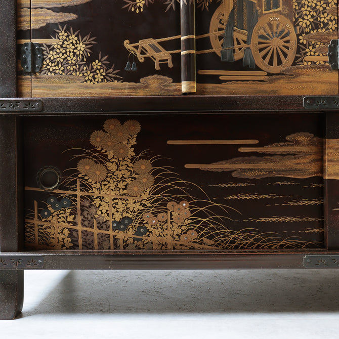 蒔絵飾り棚【Lacquered display cabnet】 [f0317]