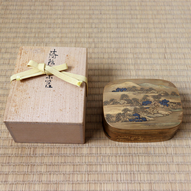 蒔絵八景小筥[k0568]【Lacuerd small box design of eight picturesque sights 】