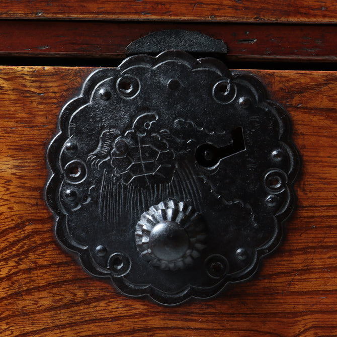 時代箪笥／庄内小箪笥　スタンド付き【Small chest with metal stand】 [j1224]　Japanese Antique Furniture