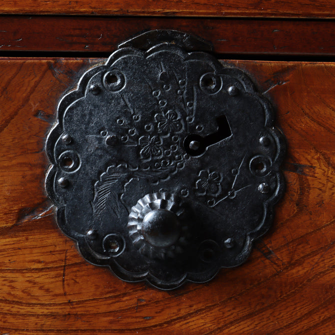 時代箪笥／庄内小箪笥　スタンド付き【Small chest with metal stand】 [j1224]　Japanese Antique Furniture