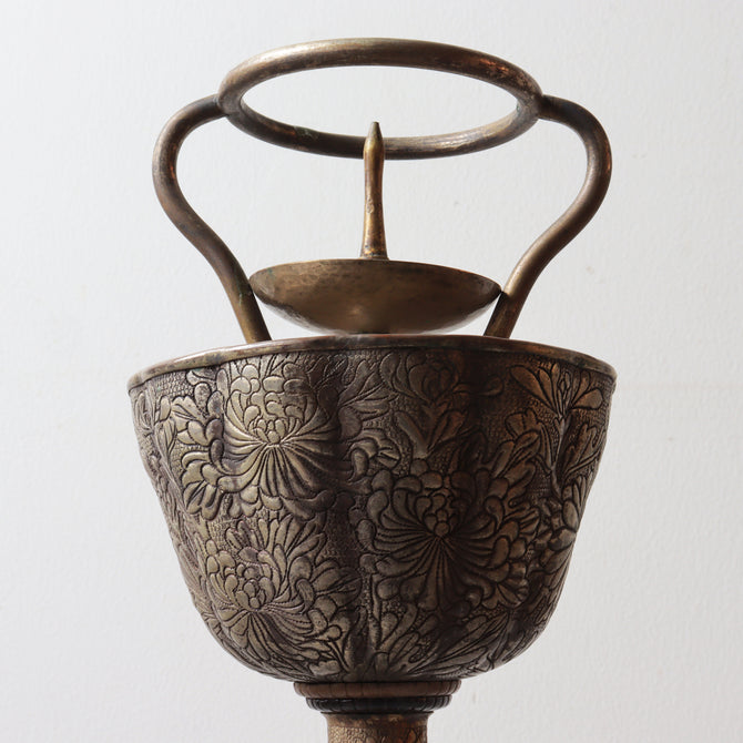 菊燈・燭台（一対）【 Pair of Candlesticks 】 [k0621]
