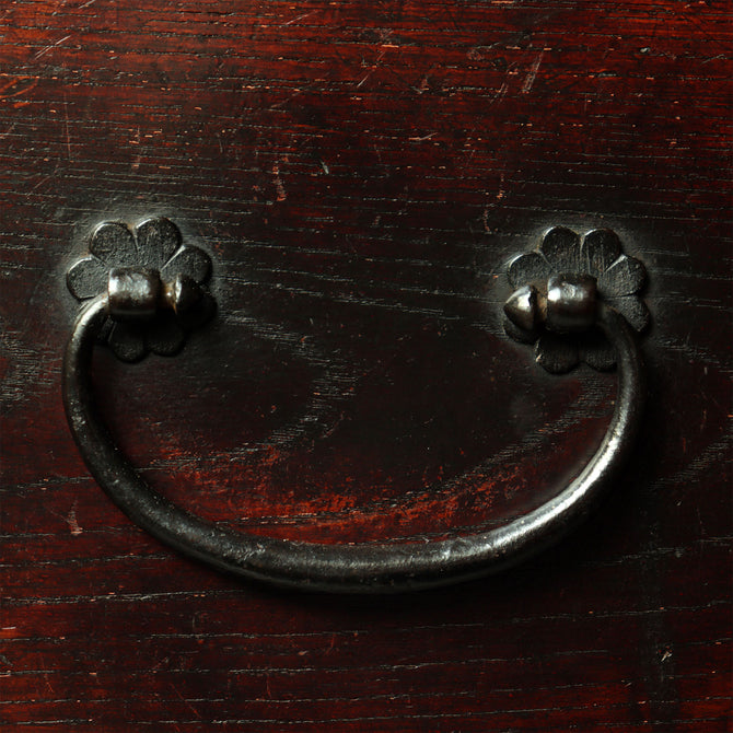 時代箪笥／閂錠付車箪笥【Wheeled chest with bar lock】 [j1188]Japanese Antique Furniture
