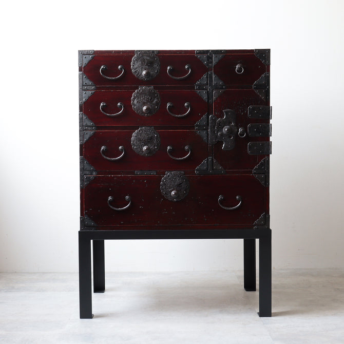 時代箪笥／庄内雪輪紋小箪笥　スタンド付き【SHOUNAI Small chest with metal stand】 [j1228]Japanese Antique Furniture