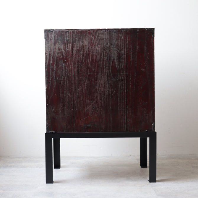 時代箪笥／庄内雪輪紋小箪笥　スタンド付き【SHOUNAI Small chest with metal stand】 [j1228]Japanese Antique Furniture